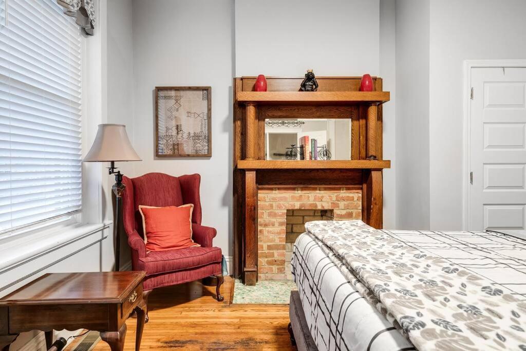 Grand Carytown 5br Fan Fully Fenced Holiday home Richmond